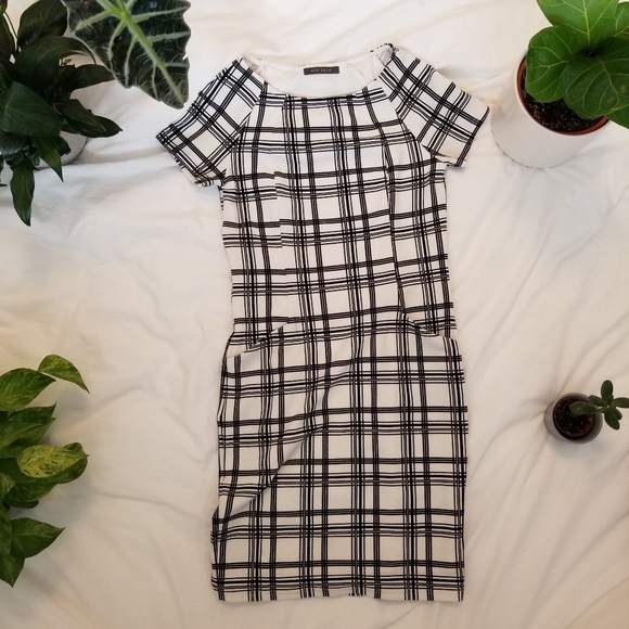 Suzy Shier plaid dress NWOT - Picture 1 of 3